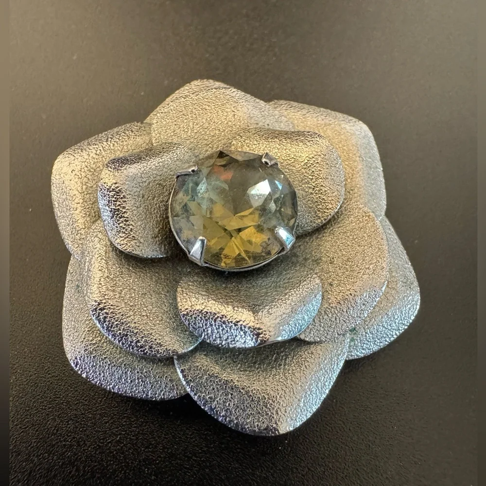 Vintage Silver Tone Flower Brooch Pendant Convertible Statement Necklace Ready